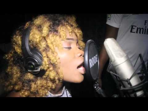 DJ Bollombolom ft  Naija Ninjas (Sound Sultan, Younggreyc, Karma, Blackah) -  Bollombolom Thing