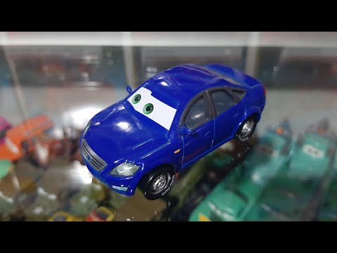 Mattel Disney/Pixar Cars 2 Manny Roadriguez (Buckingham Palace Attendee) Palace Chaos Mondeo 2015