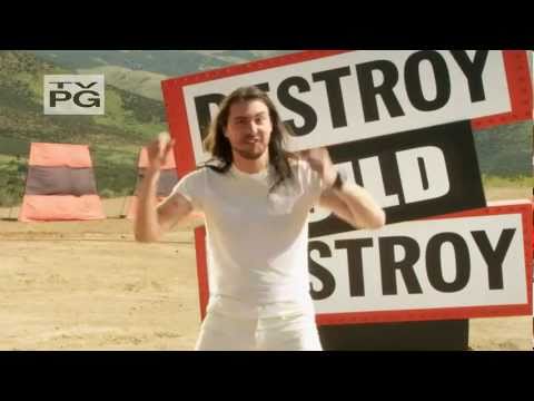 Andrew W.K. with The Dudes for DESTROY BUILD DESTROY SEASON 3 on Cartoon Network!