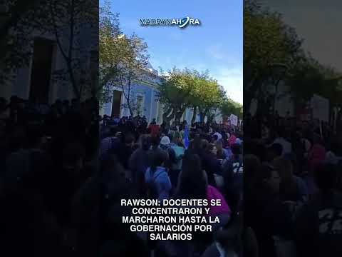 📢 Docentes se movilizaron en Rawson y llevaron su reclamo hasta la Gobernación.  La concentración…