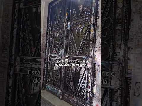 La esquina Charly García 🕵🏻‍♀️🎶 En la intersección de Coronel Díaz y Santa Fe