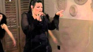 Corlea Both performs  &#39;Rock me Right&#39;  live on expresso (24.07.2012)