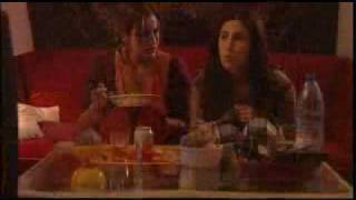 trailer "ENTRE ABRIL Y JULIO" (España, 2002)