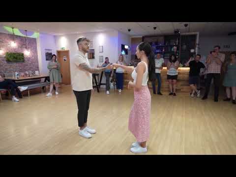 The 6 BASIC FIGURES in DISCOFOX