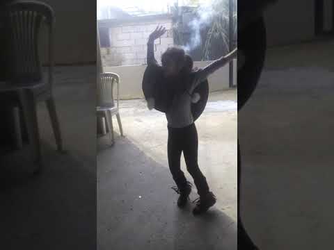 Mesh ma3e oil dance move