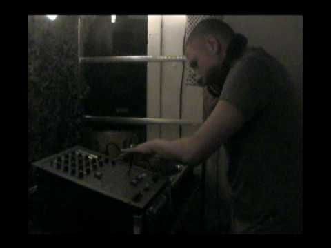 DJ Spootnik (DVS) @ first DVS freetekno party - De Illusie, Den Haag - 22-03-2008