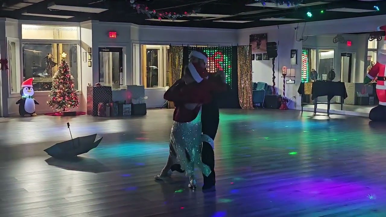 Foxtrot Show by Christina & Davy at our Christmas Party 2025 🎄🎁