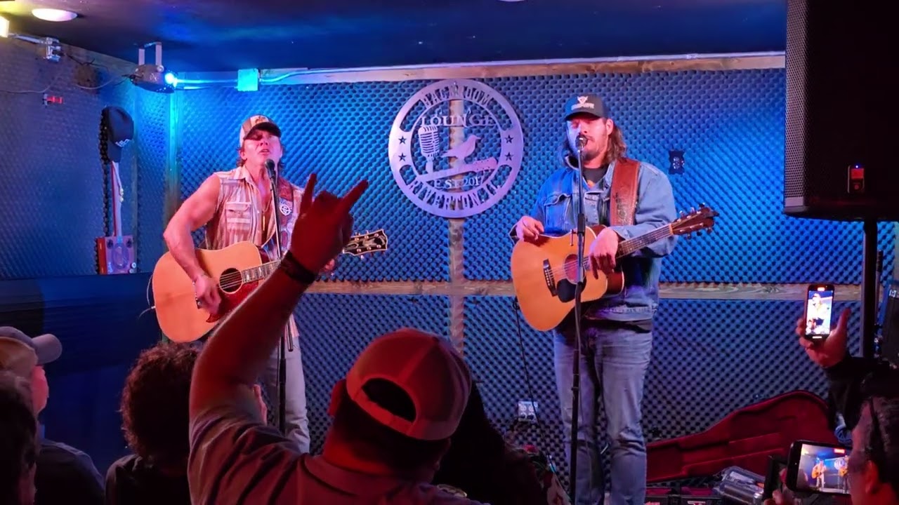 Glen Templeton & Daniel Johnson - Will the Circle Be Unbroken (Live Backroom Lounge)  April 18th