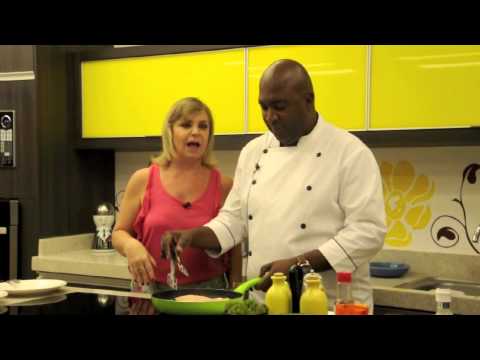 Chef Joseph - Salmão ao molho de laranja, castanha do pará, brócolis e mel