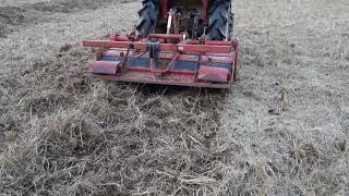 爪が摩耗していると土が撹拌されません【トラクター】