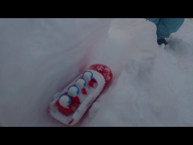 Video Teaser für Swiss Mini Snow Bob for Kids - Winterbob Switzerland - 瑞士 玩具 雪 冬季