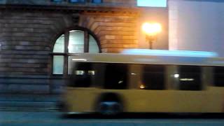 preview picture of video 'Pittsburgh's pat new flyer buses at penn station'