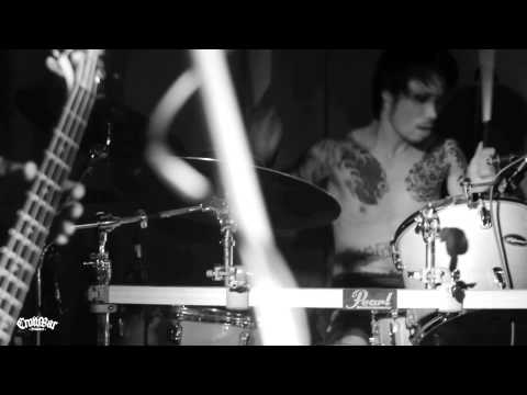 Crowbar.tv THE DONOR [Japan] 35 Minutes In