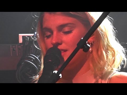 Emma Bale - Fortune Cookie (w. Milow), Paradiso 26-10-2021