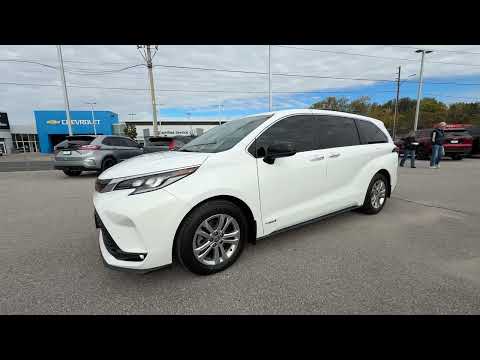 2021 Toyota Sienna XSE