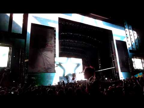 EDC 2010- Swedish House Mafia Complete Intro: (Front row-HD)