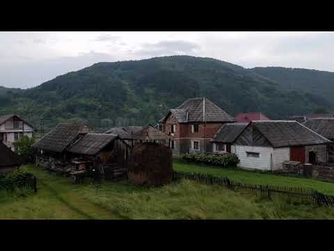 Stramtura, Romania