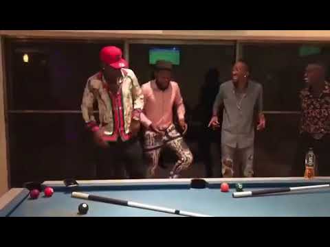 Asamoah Gyan, Kalybos, Level GH & Lilwin doing a choreography to 'Maame Hwɛ'