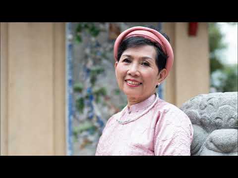 Thể hiện bởi Kim Lý