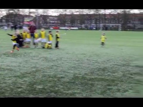 Mooie penalty van Demy ter Hove (vv schoten)