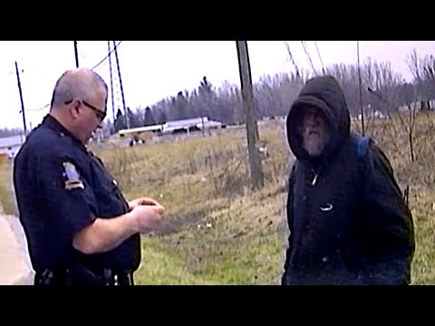 Kind Officer Buys Lunch for Homeless Man