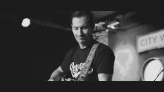 Griffin House:   &quot;Straight in the Night&quot; Live at City Winery NYC.  Official video