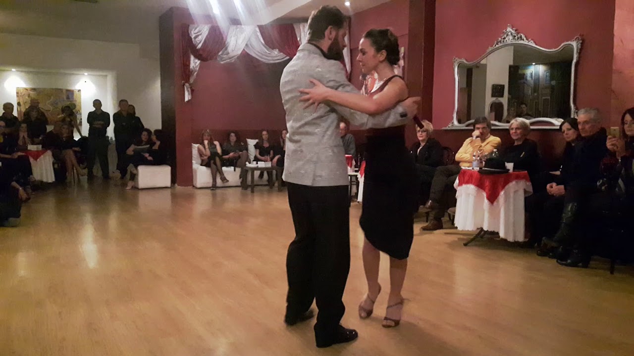 Esibizione di Domenico Benvenuto​ e Rachele Morelli​ in Tu Olvido di Juan D'Arienzo al QUATER​