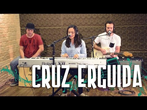 Cruz Erguida (the Cross Stands) - Yago Martins