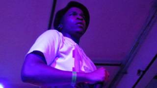 Allan Kingdom - "Fuck My Enemies" (Live in Cambridge)