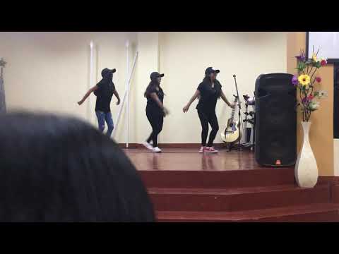 “A tu manera” - Jay Kalyl ft. Travy Joe