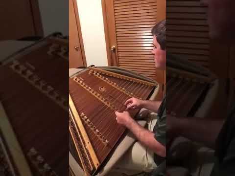 Saltério, o instrumento musical citado pela bíblia.