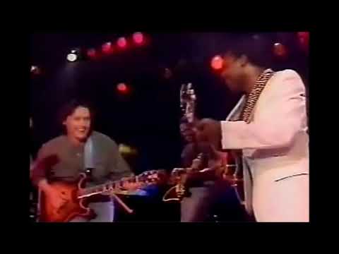 Robben Ford & George Benson jam at Mikell s, NY, 1988 audio