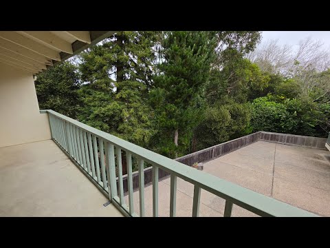 122seen - Video 2 of 2
