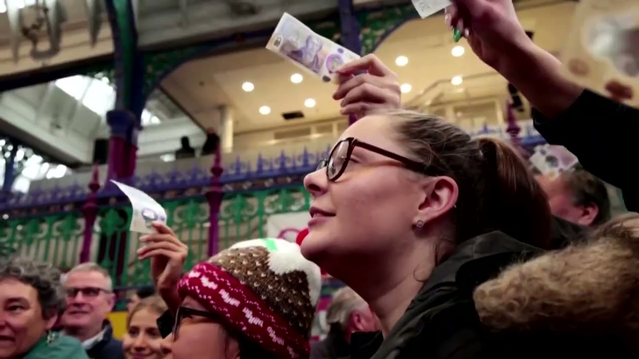 UK retail sales slump points to new risk of recession | REUTERS