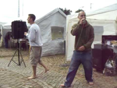 Cafe Ingwa: Barfuß-Rap (Dannenwalde / FUSS e.V.  2007)