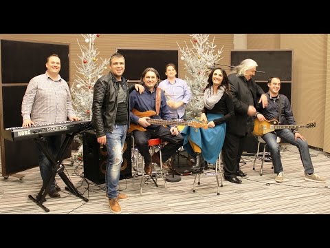 Grupa GABRIEL - ROĐEN JE KRALJ  (OFFICIAL VIDEO)