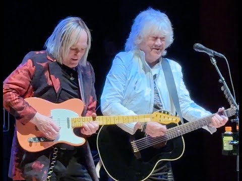 NEW FULL version of Moody Blues' John Lodge "TALKING OUT OF TURN" 2-20-25