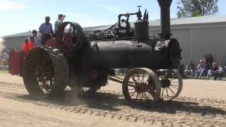 preview picture of video '2012 Dalton Steam Threshing Show Parade of Giants Part 2'