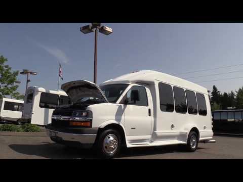 2010 Chevrolet Turtle Top 14 Passenger Shuttle Bus - S81079