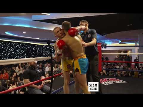 INSANE 5 ROUND WAR! George Carter vs Simon Forrest   WBC European Title 61 2kg 720