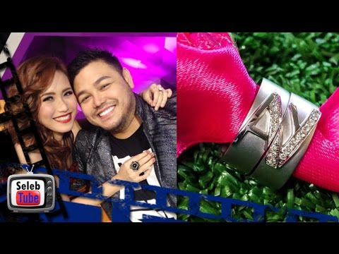 Pengakuan Mengejutkan Ivan Gunawan Soal Hubungannya Dengan Ayu Ting Ting