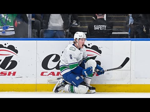 Hughes Dangle Sets Up Boeser's Buzzer-Beater to Force OT! 🔥🚨