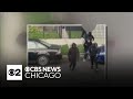 Robbery victims forced to log into banking apps at gunpoint in Chicago