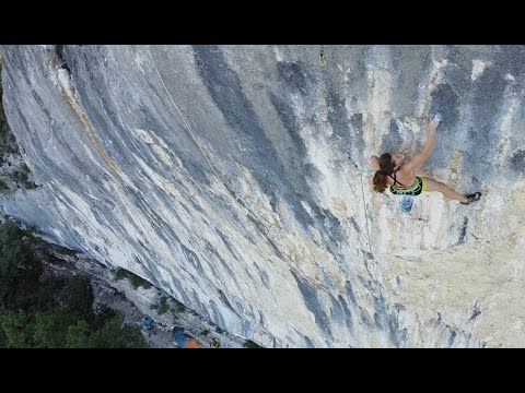"Need for spit", 8c/8c+ by Amandine Loury au Rocher Crespin