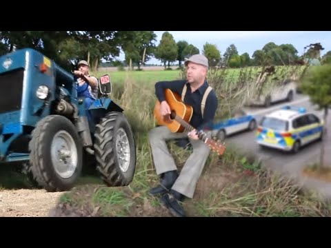 The activist (Tractor driving instead of climate hysteria: NOTHING for Fridays for Future and Ext...