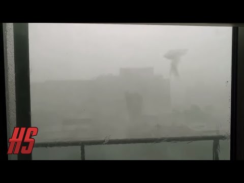 "Alien Tripod Crashes In Ottowa Thunderstorm" May 6, 2018 | HollywoodScotty VFX Video