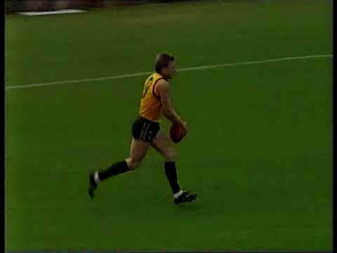 SANFL 1986 Round 13 - Woodville v South Adelaide (SEVEN's Big League)