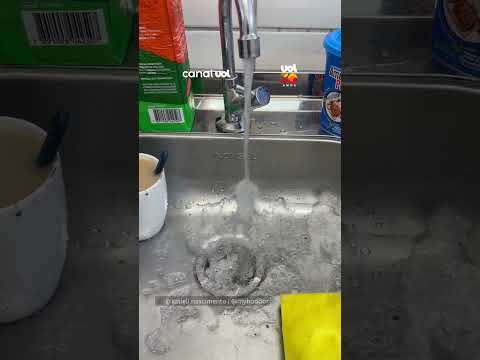 Frio de -2°C congela água de torneira em SC