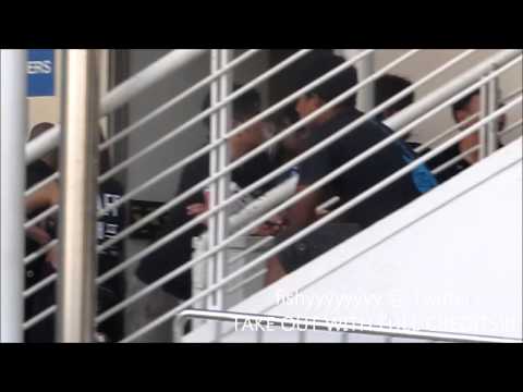 [Fan-Cam] 130704 Henry & Zhoumi entering Singapore Indoor Stadium