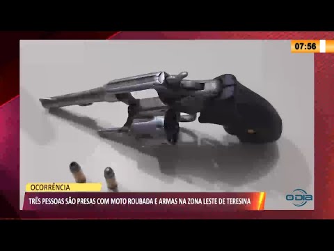 TreÌ‚s pessoas saÌƒo presas com moto roubada e armas na zona leste de Teresina 31 08 2021